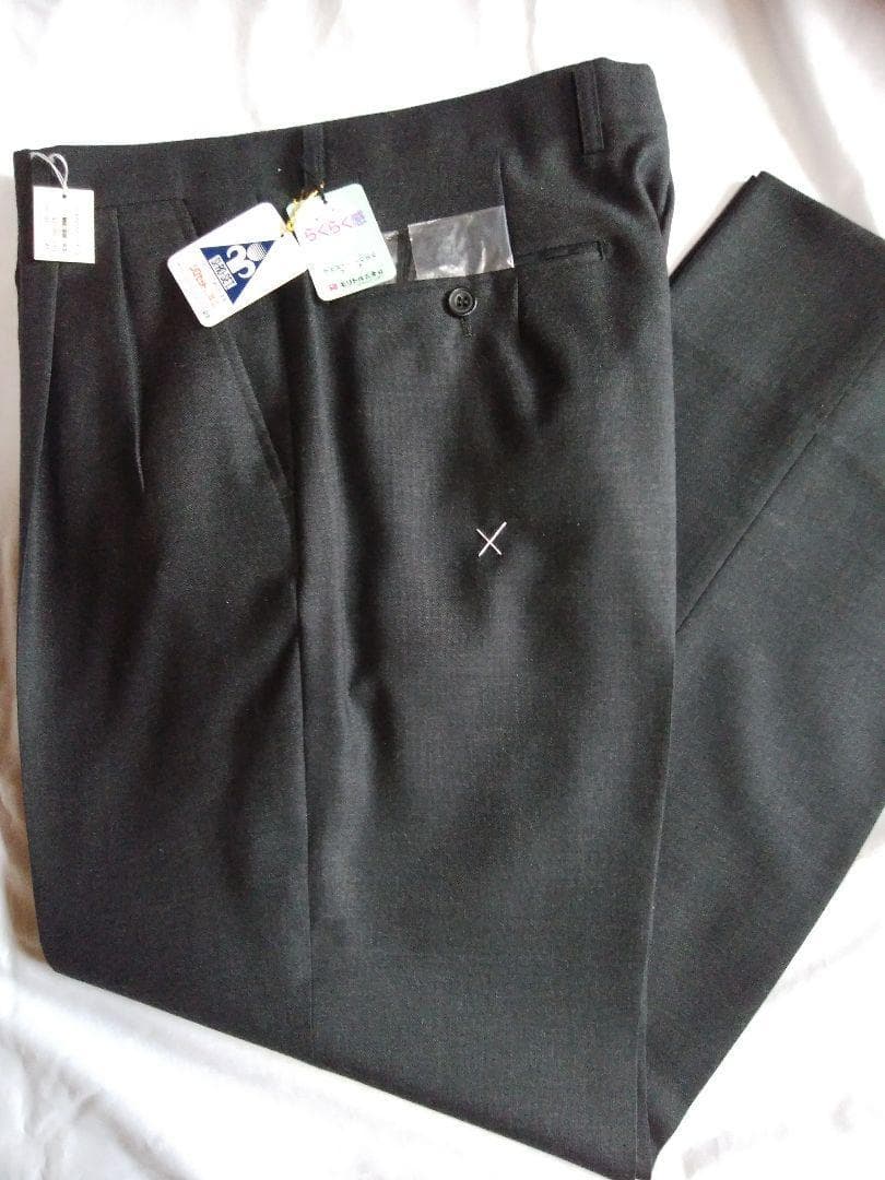 ★新品未使用★　バレンチノ　秋冬　濃灰色　高級　63,800円（税込）92A5