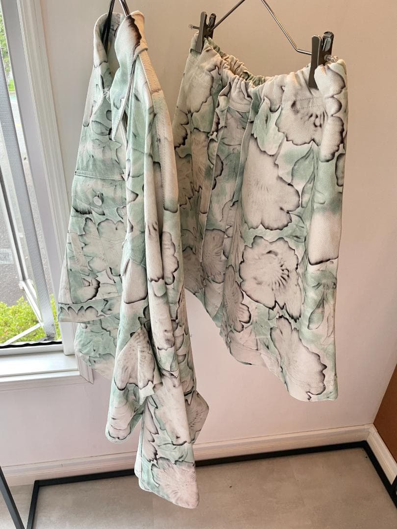 ※掲載3/26まで【最終お値下げ】定価67100円・新品　パンツ