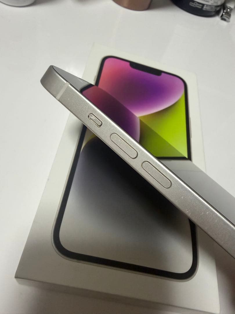 Apple iPhone 14 ホワイト 本体