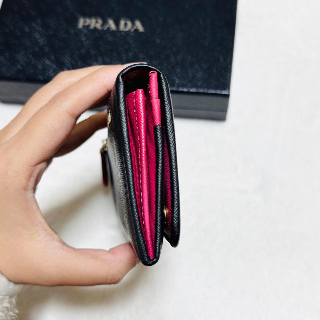 Prada プラダ　長財布　サフィアーノ　ゴールドロゴ