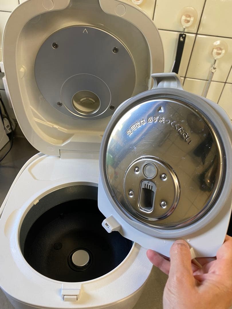 超美品Panasonic SR-KT060 IHジャー炊飯器3.5合備長炭釜