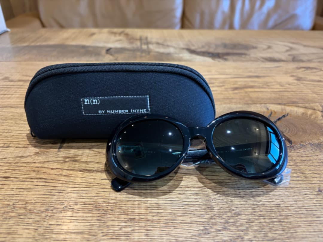 ✓NUMBER (N)INE ブラックサングラス ケース付き