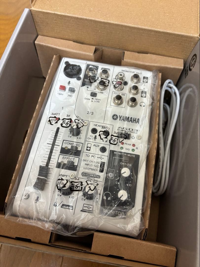 DJ機材 YAMAHA AG03 MIXING CONSOLE