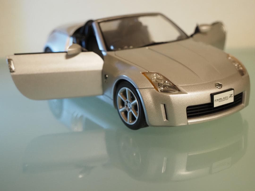 AUTOart 1/18 日産 フェアレディZ Z33 ロードスター シルバー
