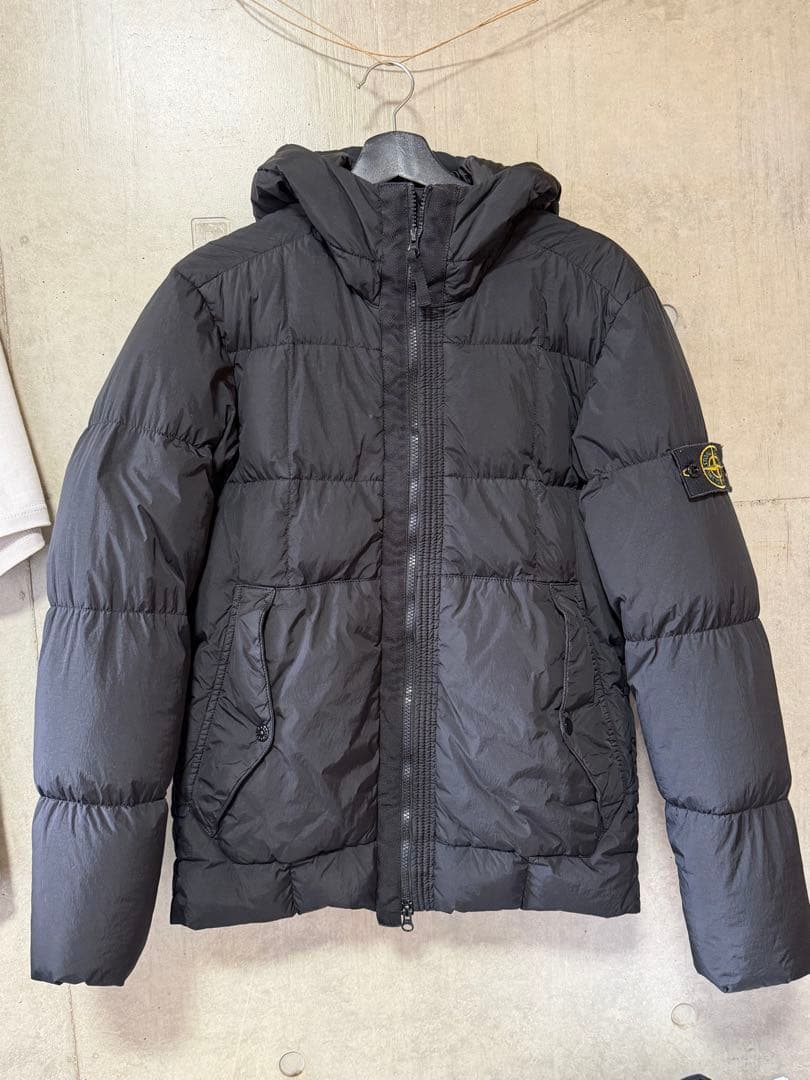 最終値下げです‼️STONE  フード付きダウンジャケット ブラック