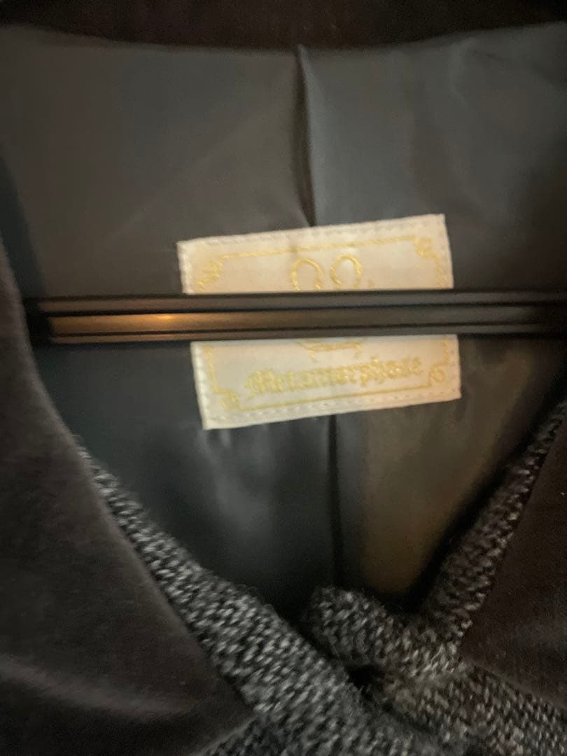 メタモルフォーゼ ファー襟付きマント