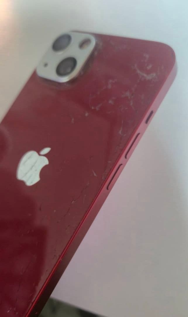 iPhone13 red　256gb　箱あり　傷アリ