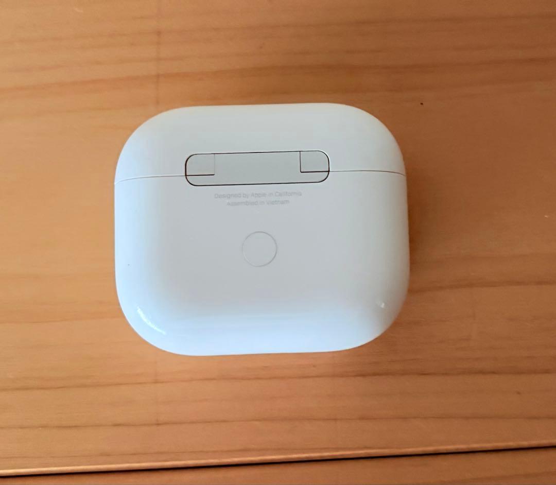 AirPods3世代　ホワイト MagSafe充電ケース付き