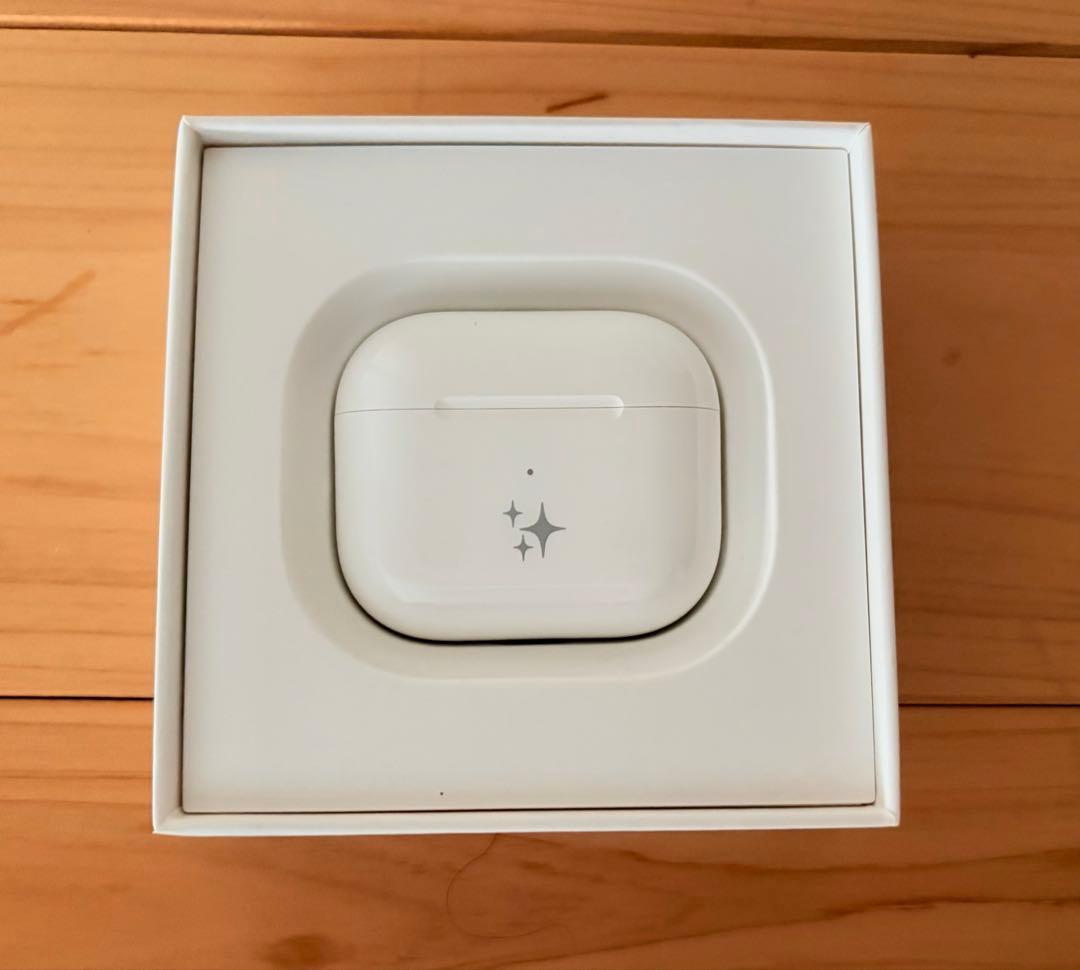 AirPods3世代　ホワイト MagSafe充電ケース付き