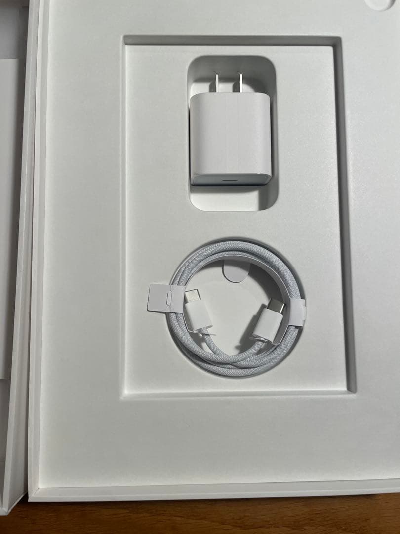 Apple iPad 第11世代　A16 128GB ブルーWi-Fi