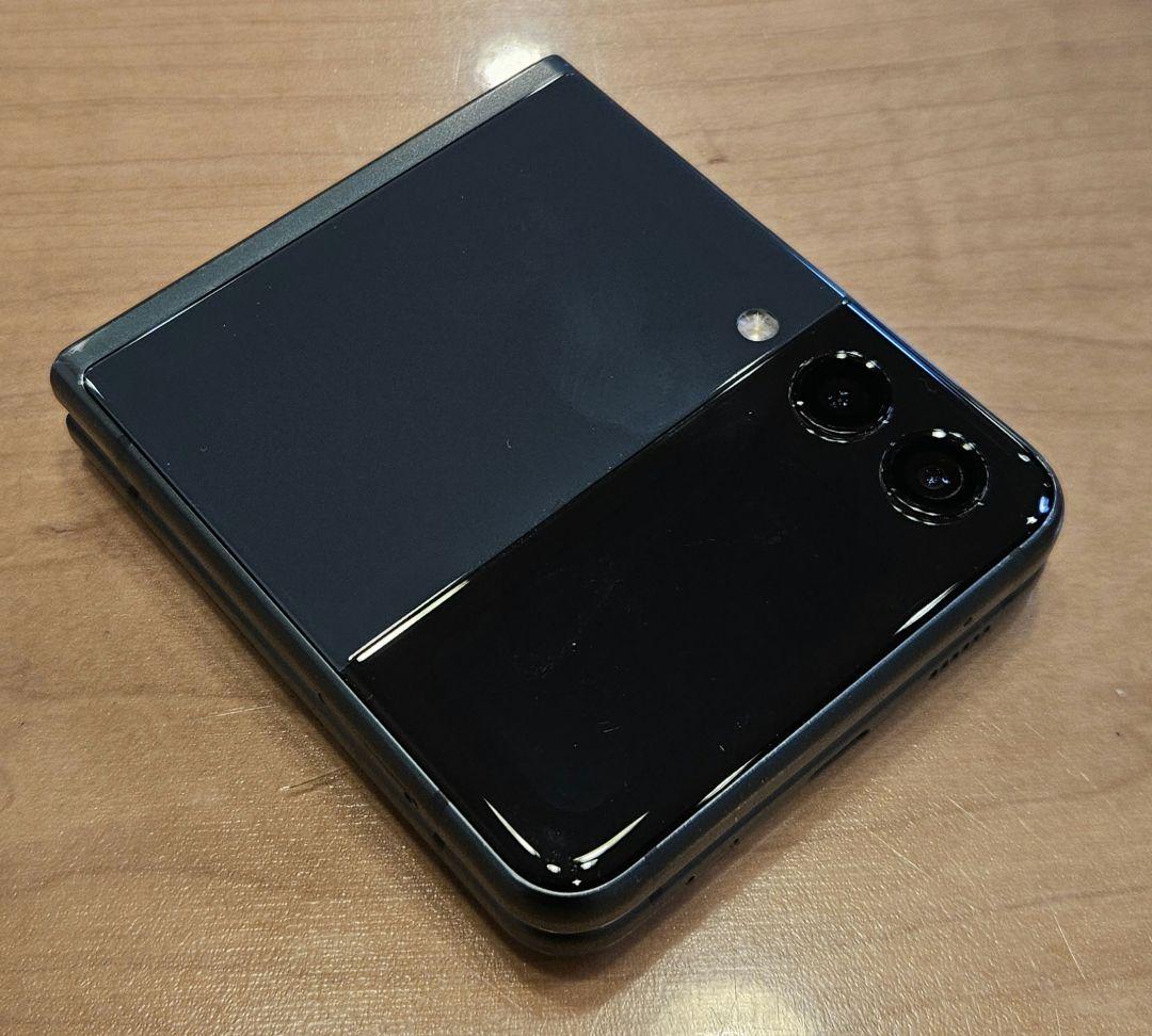 Galaxy z flip 3 海外版 香港版　グリーン