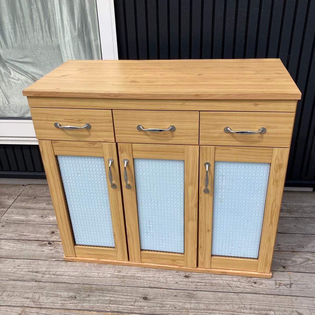 北欧レトロ モザイクガラス扉 木製サイドボード 飾り棚 食器棚 カップボード