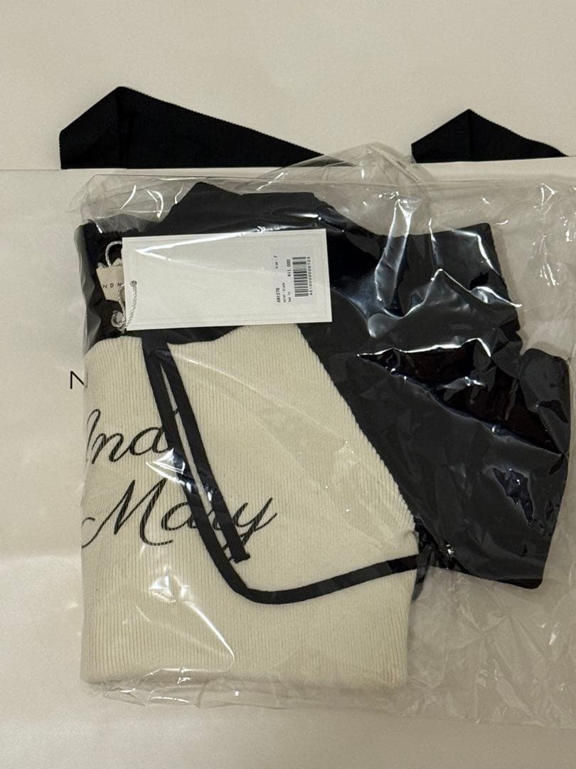 andmary Letter mary logo tops ブラック　②