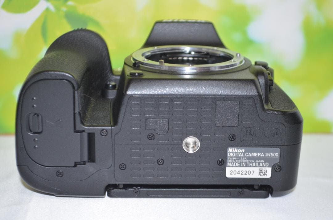 滅多にないシャッター数4600回以下 Nikon D7500☆Wi-Fi搭載