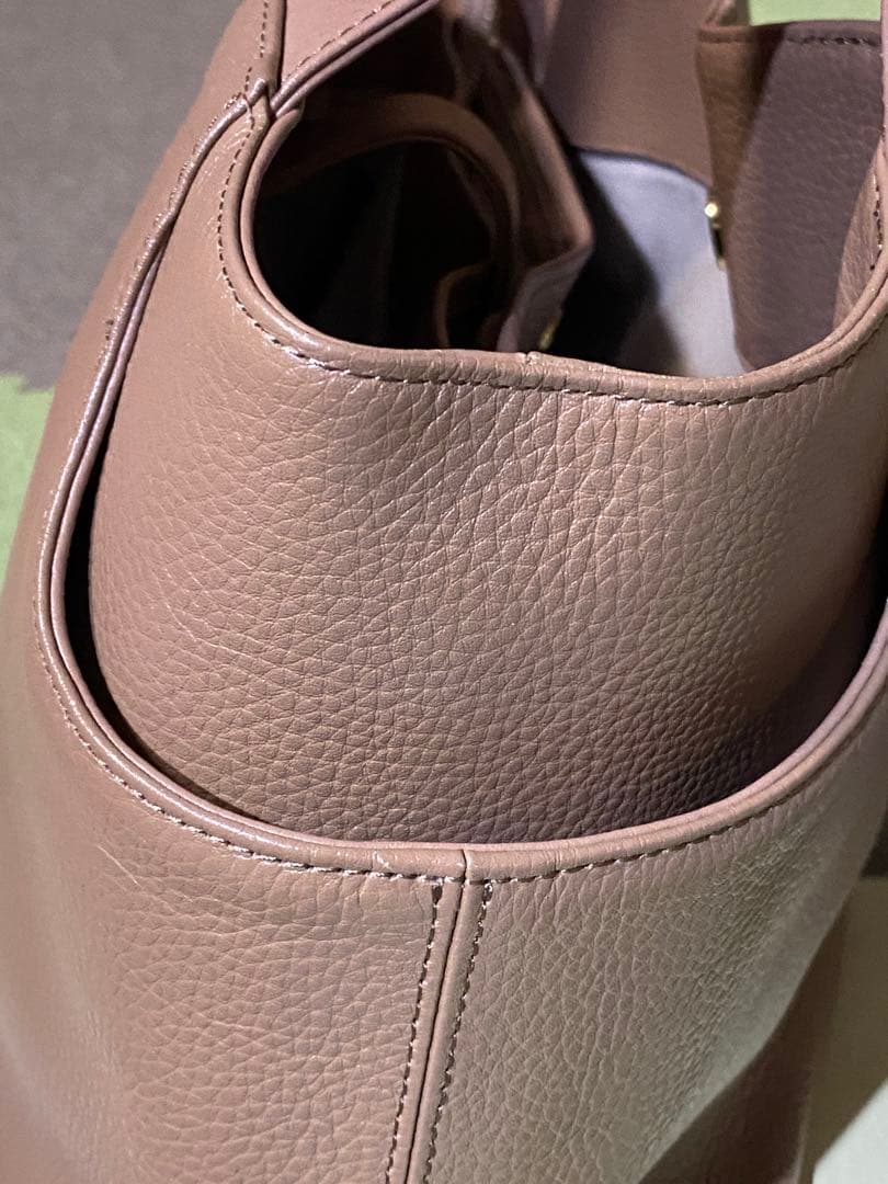 ATAO ビジネスバック　アーモンド　ファンクヴィ