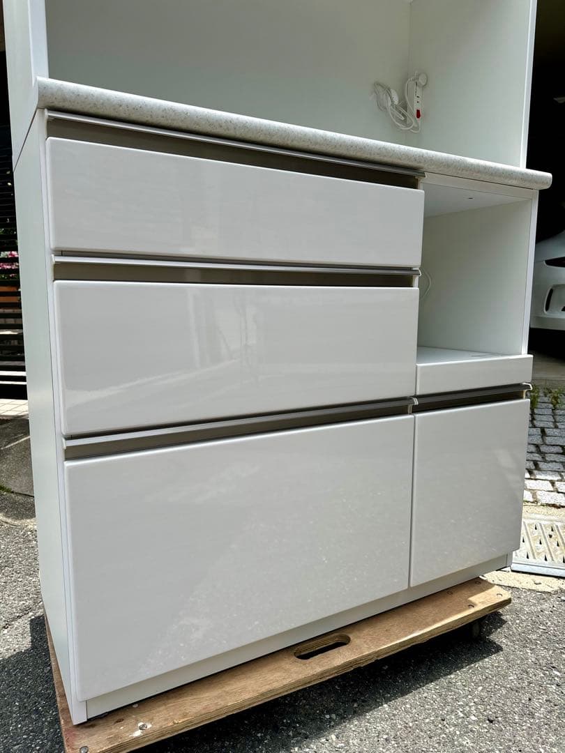 超美品 ニトリ食器棚アルミナ2／早い者勝ち！