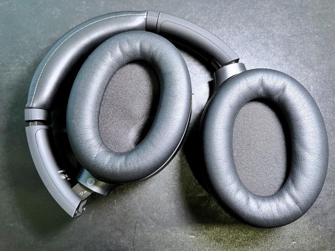 【美品】SONY WH-1000XM4 (B) ブラック ワイヤレスヘッドホン