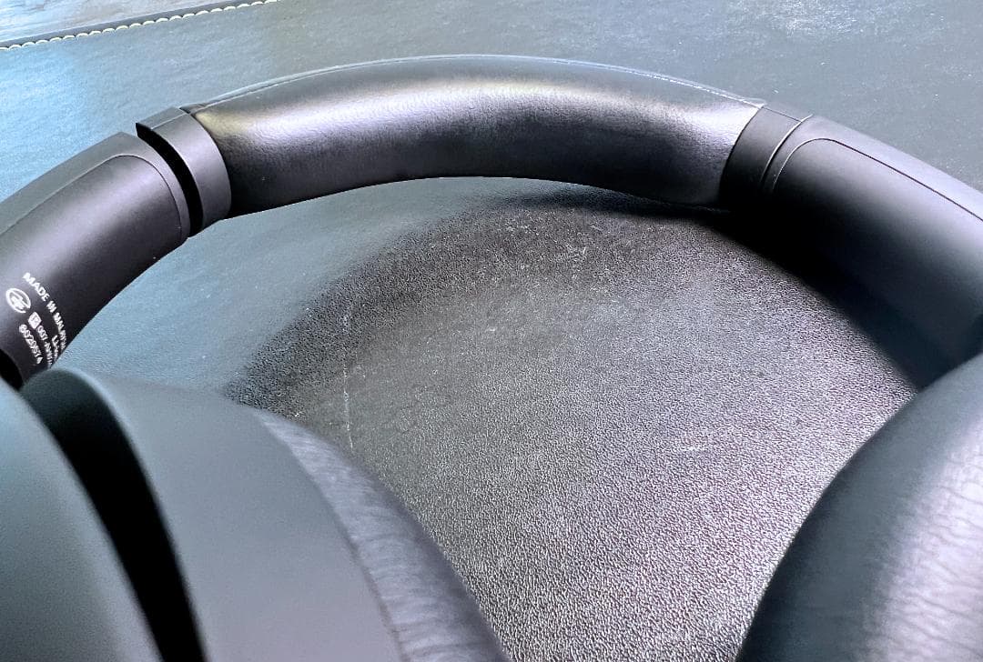 【美品】SONY WH-1000XM4 (B) ブラック ワイヤレスヘッドホン