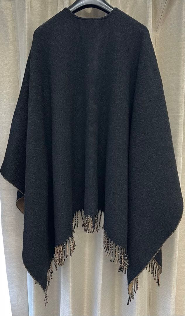 FENDI フェンディ　FF柄ポケット付カシミヤウールポンチョ　ケープ