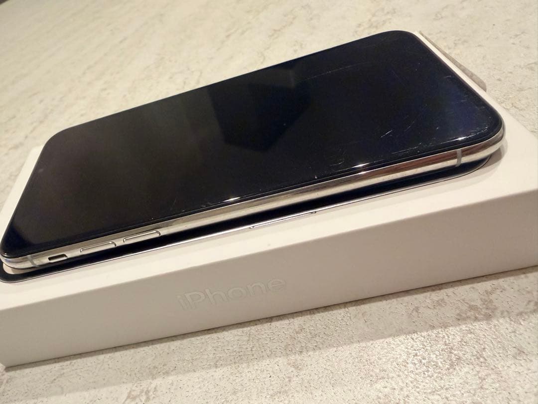 iPhoneXシルバー背面割れありジャンク品