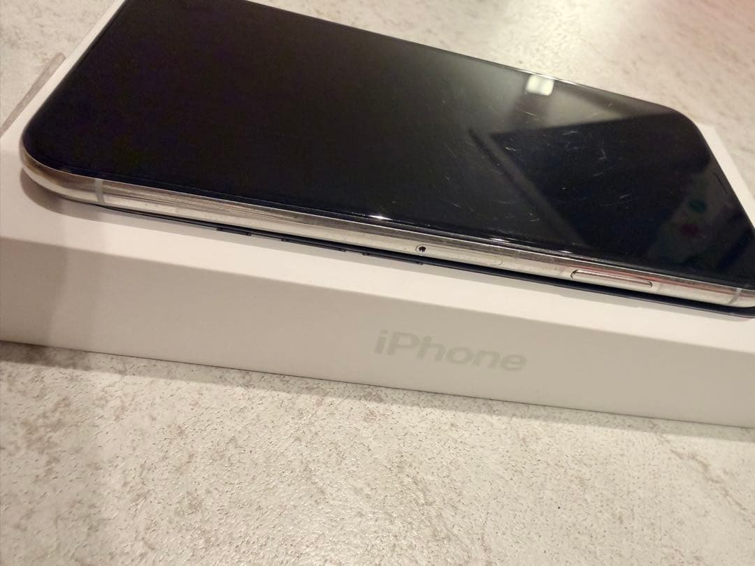 iPhoneXシルバー背面割れありジャンク品