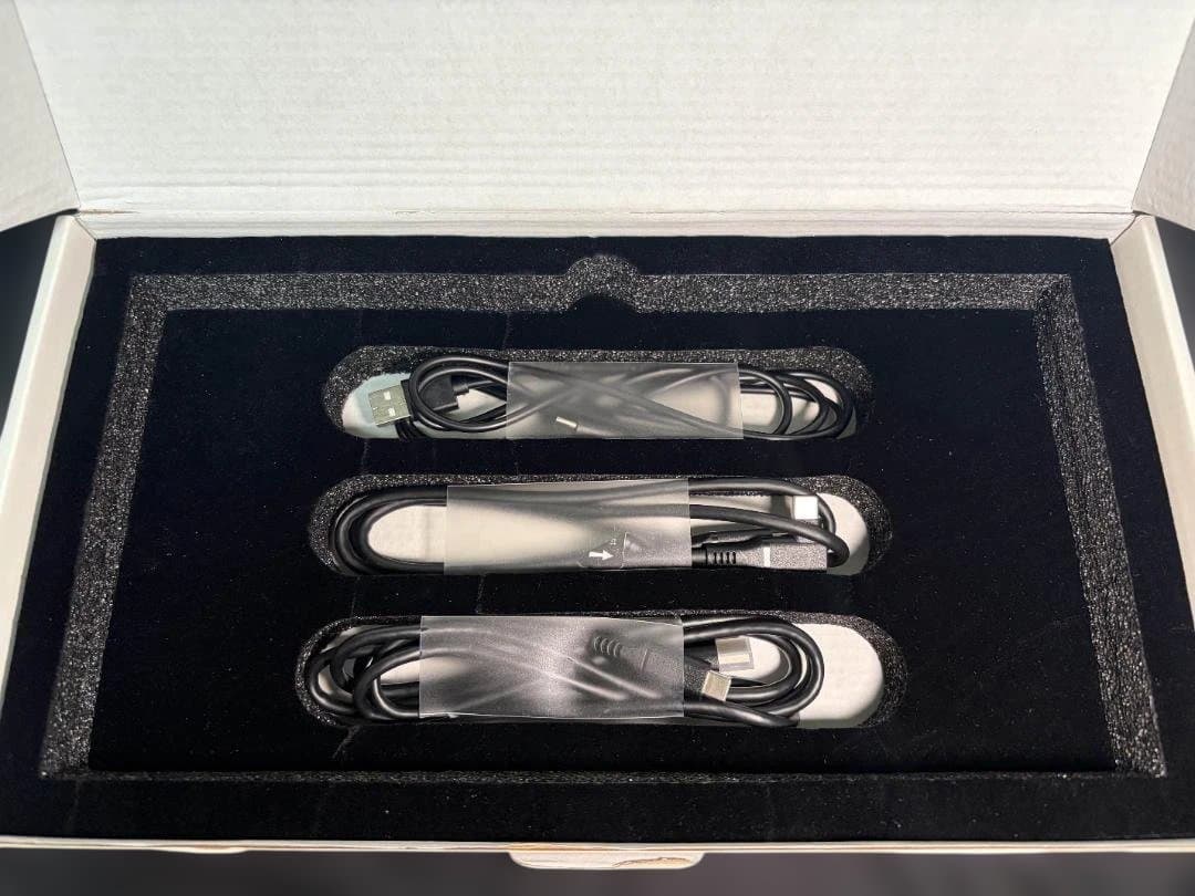 Laptomo L3Pro 12.1インチのモバイルモニター