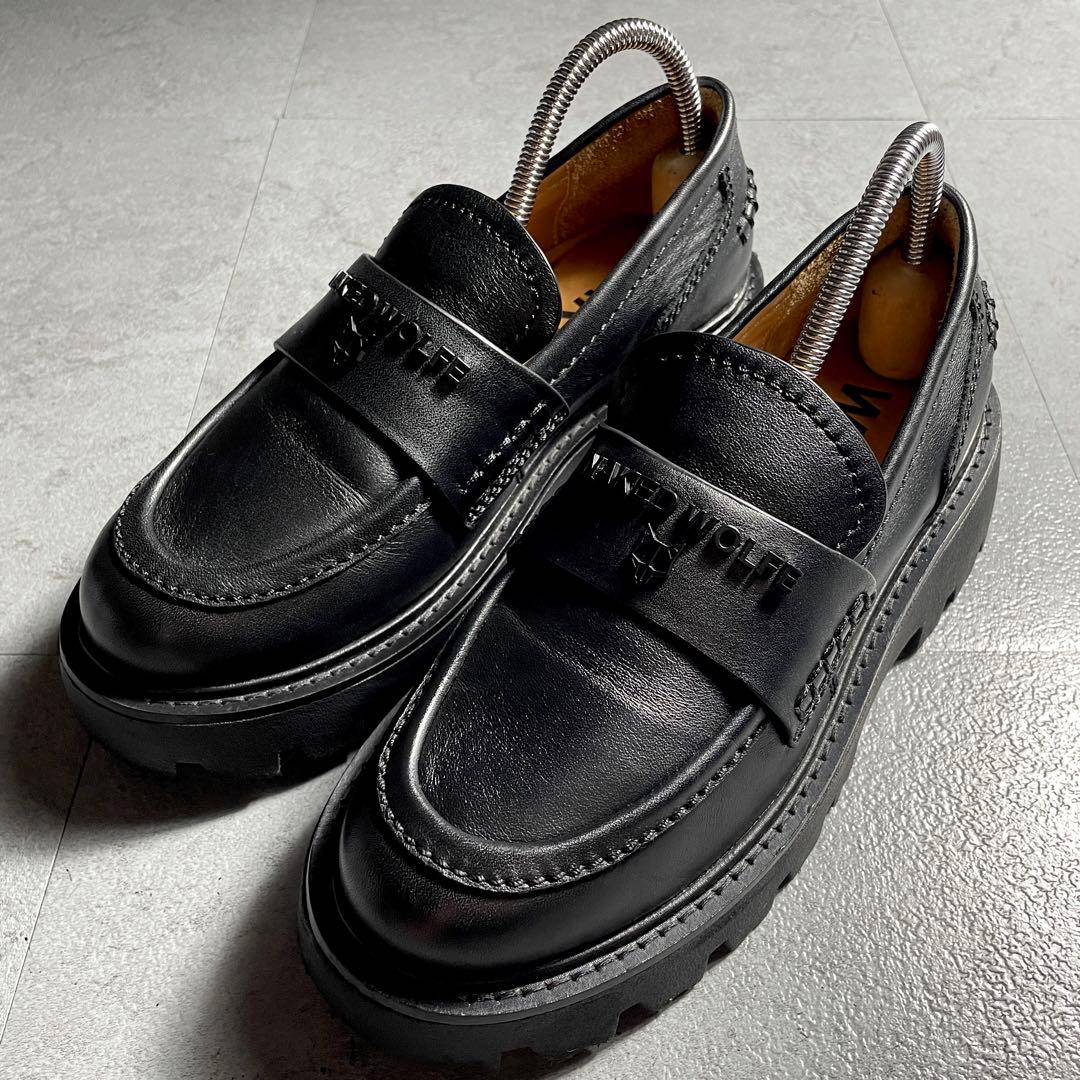海外限定モデル✨️ NAKED WOLFE ローファー メタルロゴ 厚底 黒