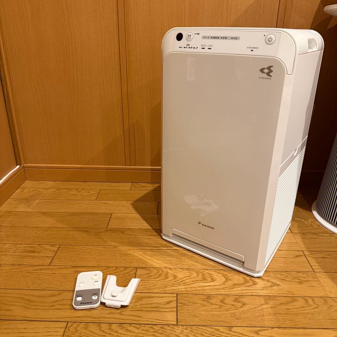 【極美品】 ダイキン 空気清浄機　MC55Y-W MC55YKS リモコン付