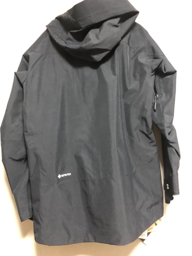 新品 サロモン CHARGER 2レイヤー ジャケットLC2305100 黒 S