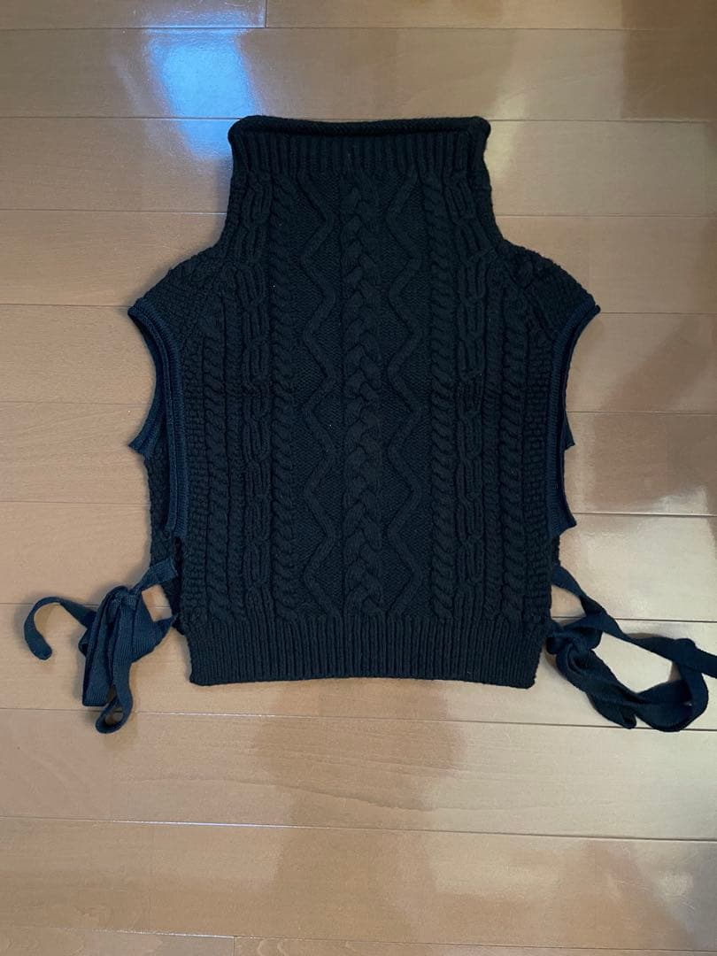 unfil アンフィル フレンチメリノケーブルニットハイネックウォーマー ベスト