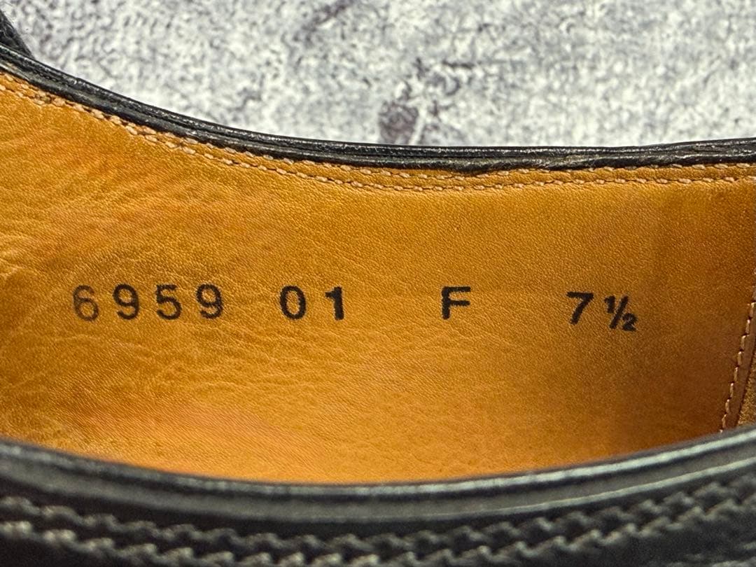 サントーニ　ブラインドブローグ　レザーシューズ　サイズ7.5　ブラック