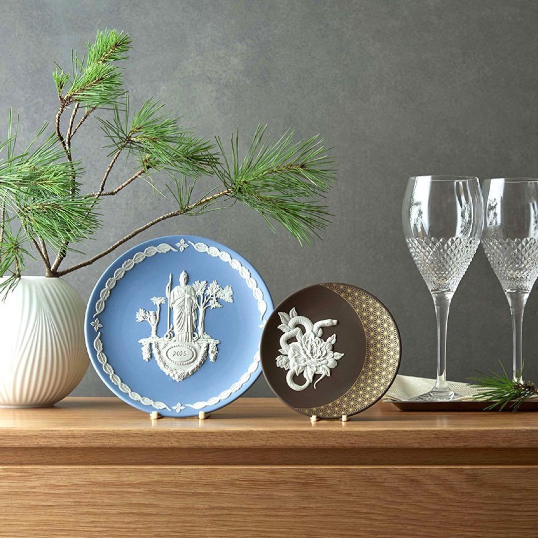 新品ウェッジウッド イヤープレート2025ジャスパー ギリシャ神話アテナ ブルー