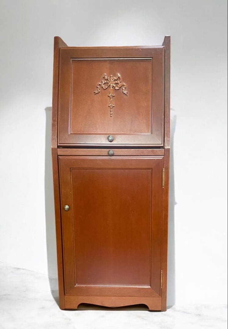 北*女様 IDC大塚家具★LYNN HOLLYN リンホーリン ドレッサー　鏡台