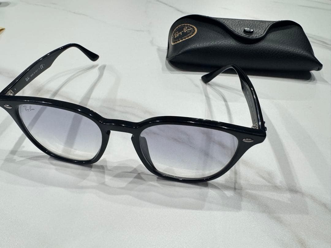 Ray Ban/ レイバン ウェリントン サングラス RB4258F