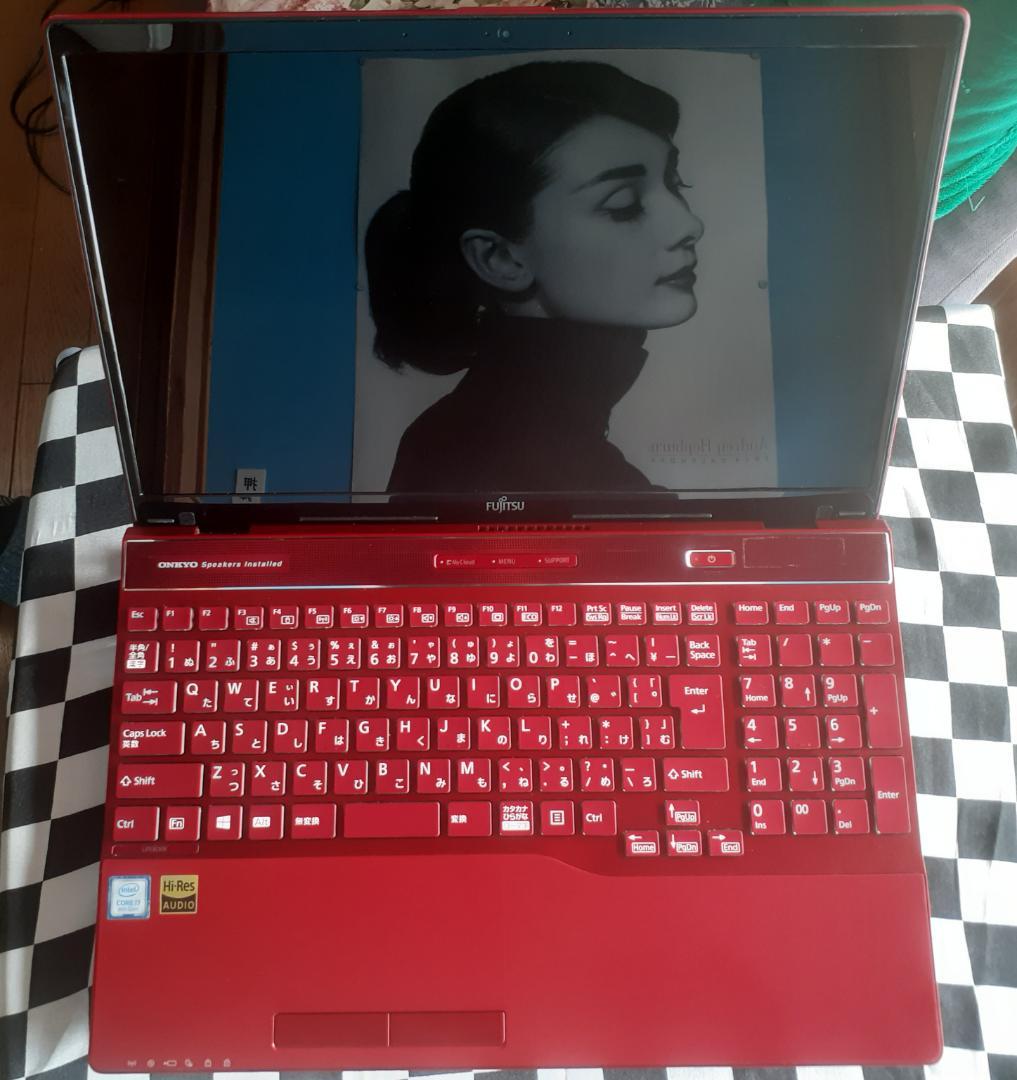 富士通LIFEBOOK FMV ノートPC 8世代 Core i7-8565U