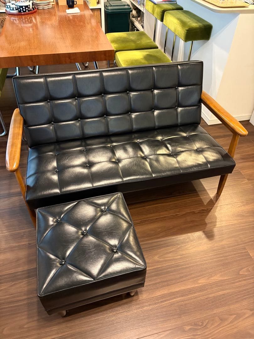 ははは　カリモク60 Kチェア 2シーター オットマン