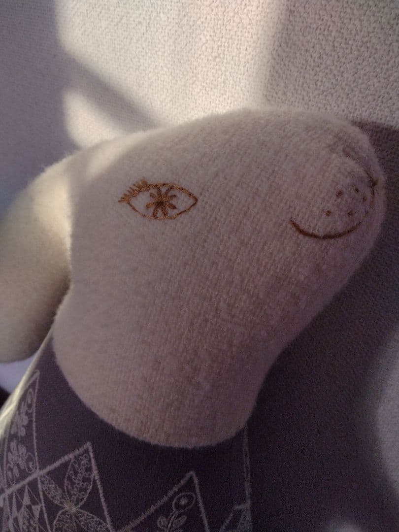 B.ミナペルホネン　うさぎクッション　symphony　シンフォニー