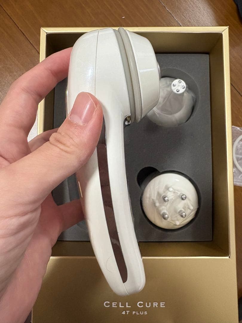 最終値下げ★美品★セルキュア 4T プラス 美顔器 ベルガ 美容家電 美容器