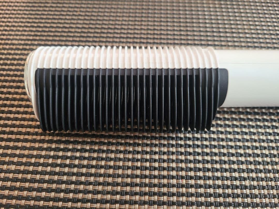 ELEMEA COMB STRAIGHTENER/エレメアコームストレイナー