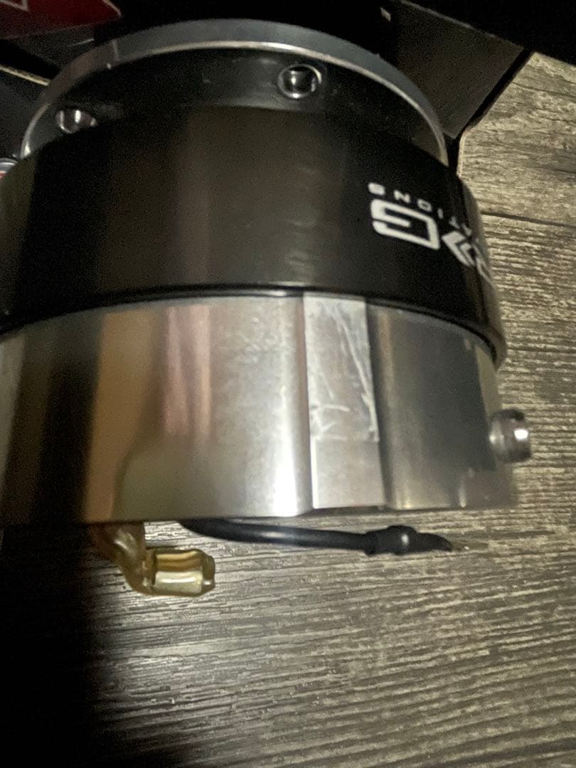 NRG Innovations ステアリングハブ 黒×シルバー