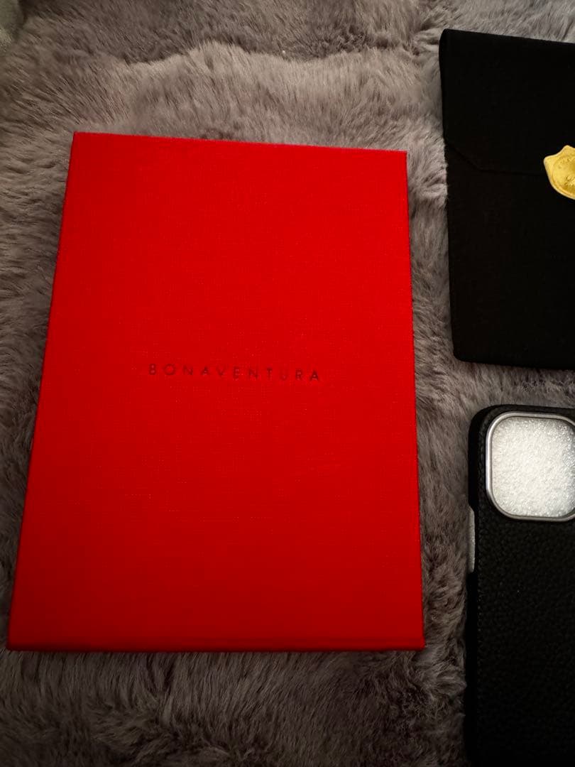 ハンドル付き バックカバーケース シュリンクレザー　iPhone15pro