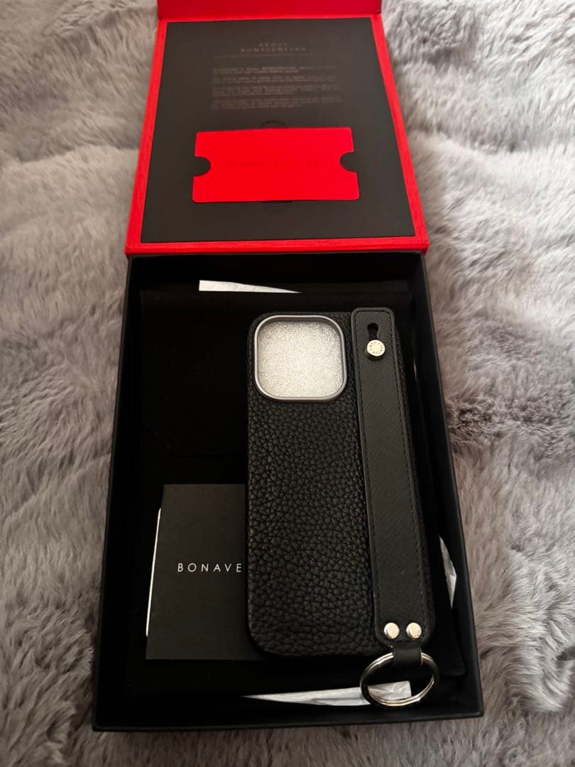 ハンドル付き バックカバーケース シュリンクレザー　iPhone15pro