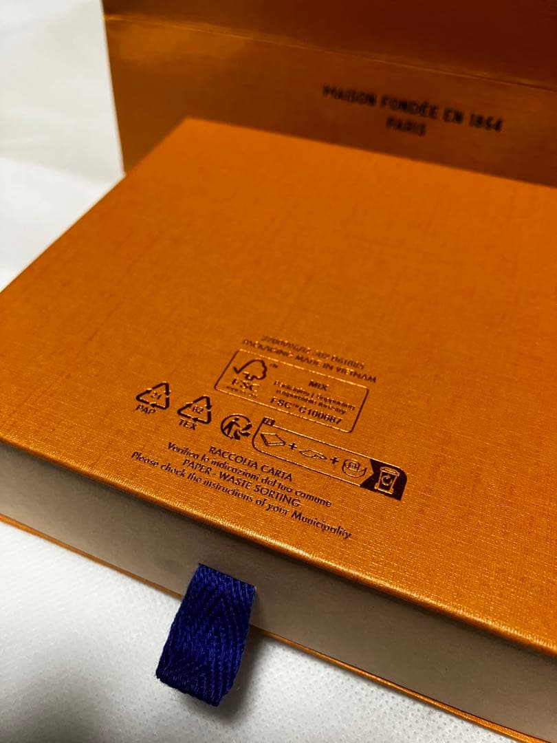 プ*ん様 【ほぼ新品】LOUIS VUITTON アンヴェロップカルトドゥヴィジ