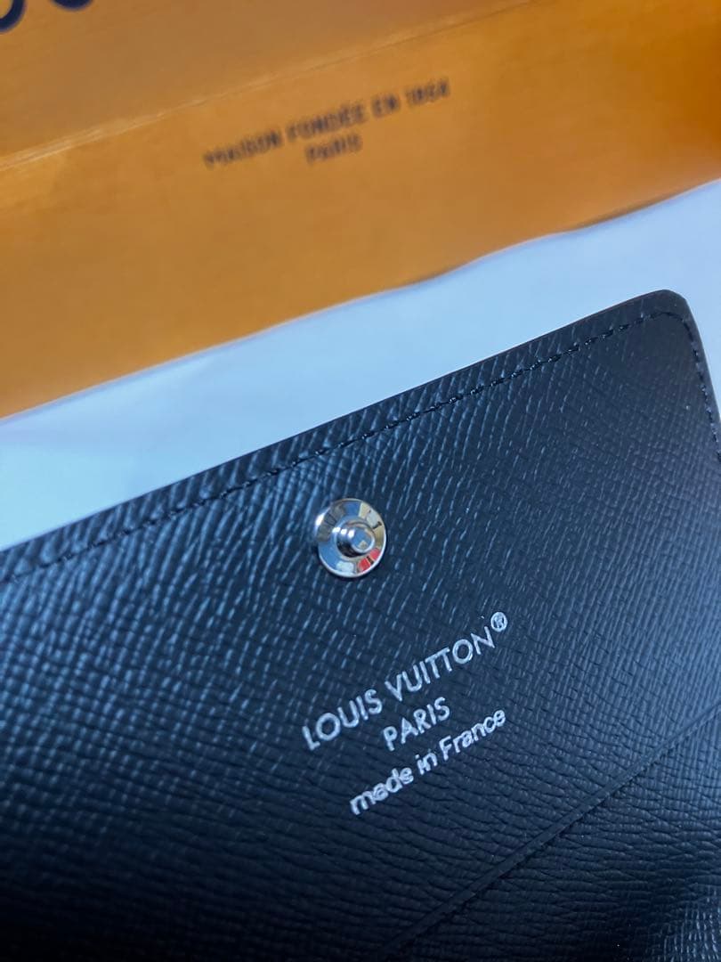 プ*ん様 【ほぼ新品】LOUIS VUITTON アンヴェロップカルトドゥヴィジ