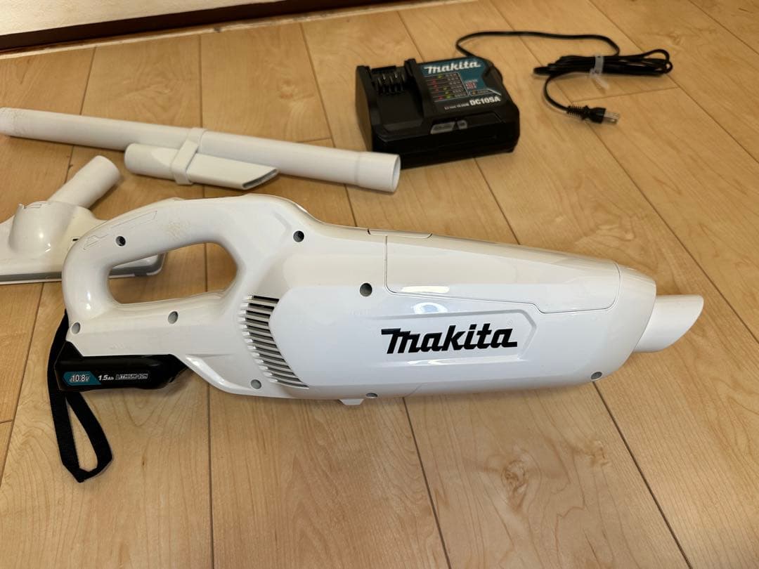 【フルセット】マキタ コードレス掃除機CL107FD 紙パック付き