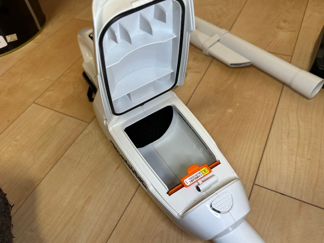 【フルセット】マキタ コードレス掃除機CL107FD 紙パック付き