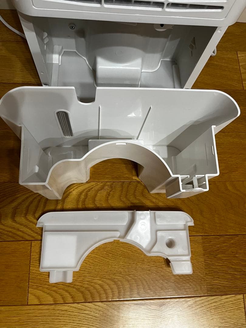 IRIS OHYAMA 除湿機 DCE-6515 2022年製 ホワイト