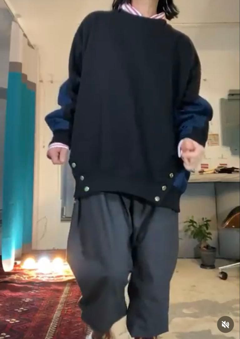 eriutsugi eワッペンスウェットトップ ブラック×ネイビー