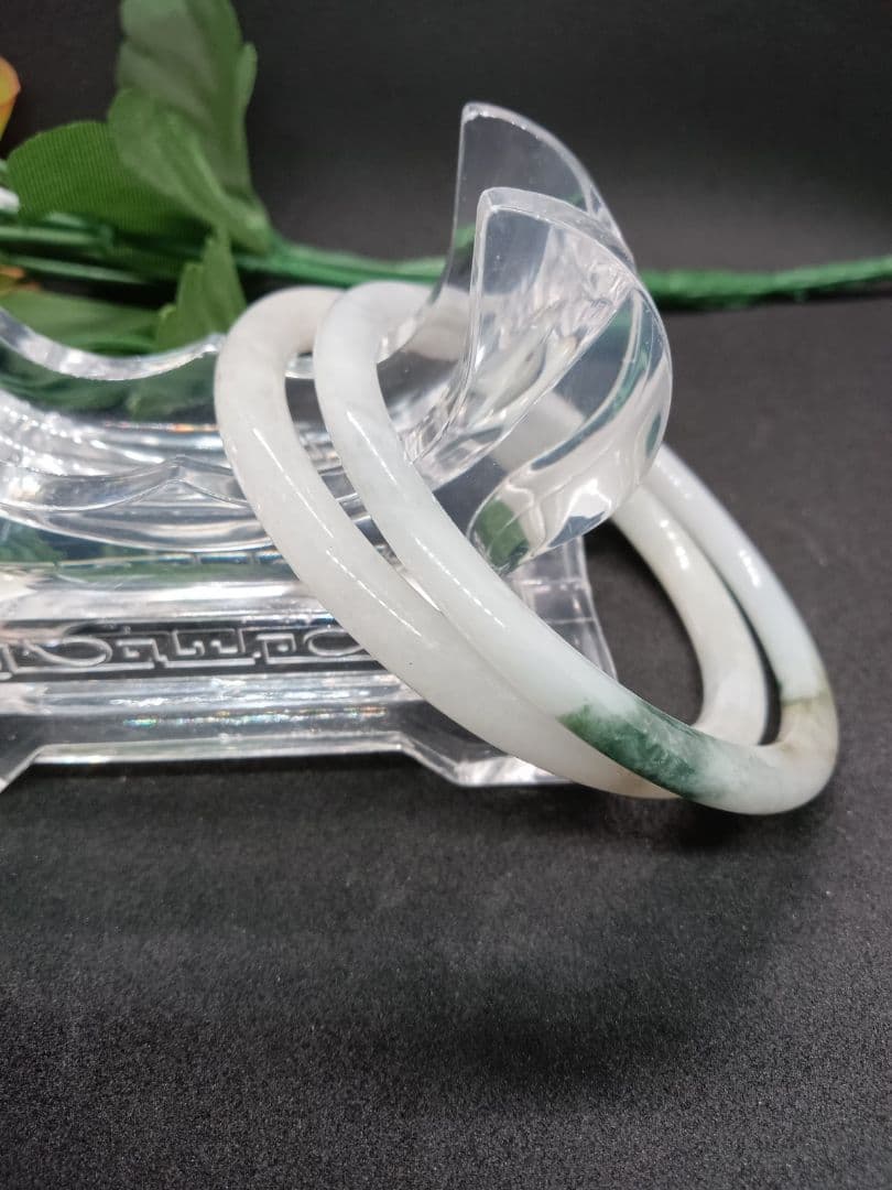 おすすめ✨新品✨天然翡翠 バングル ミャンマー　A貨　無含浸無着色　サイズ57