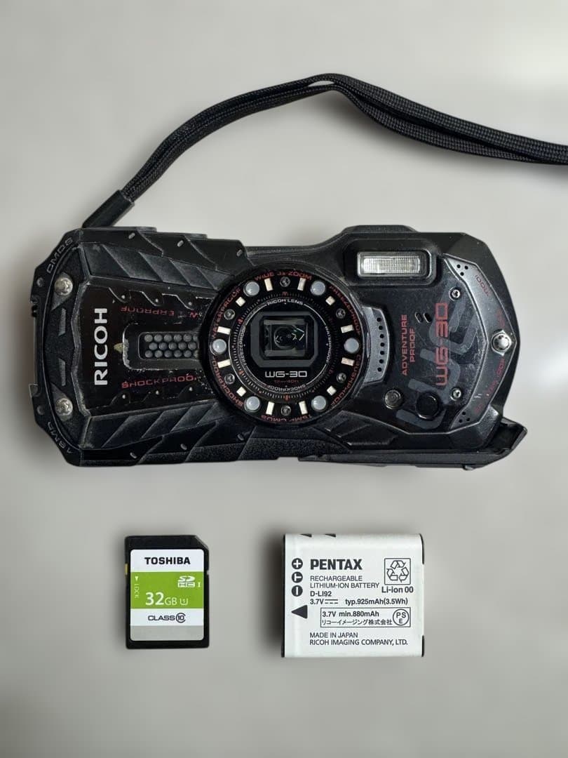 【32G SDカード付】動作確認済RICOH WG-30コンパクトデジタルカメラ